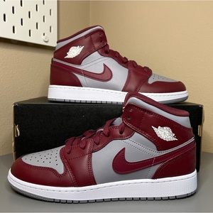 Nike Air Jordan 1 Mid GS Cherrywood Red